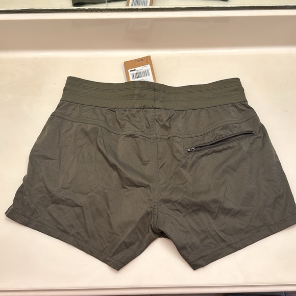 The North Face Women’s Shorts - Picture 4 of 8
